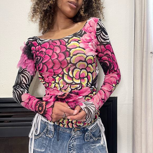 Vintage Italian Brand pink floral micro mesh long sleeve with silk floral trim - Picture 3 of 13